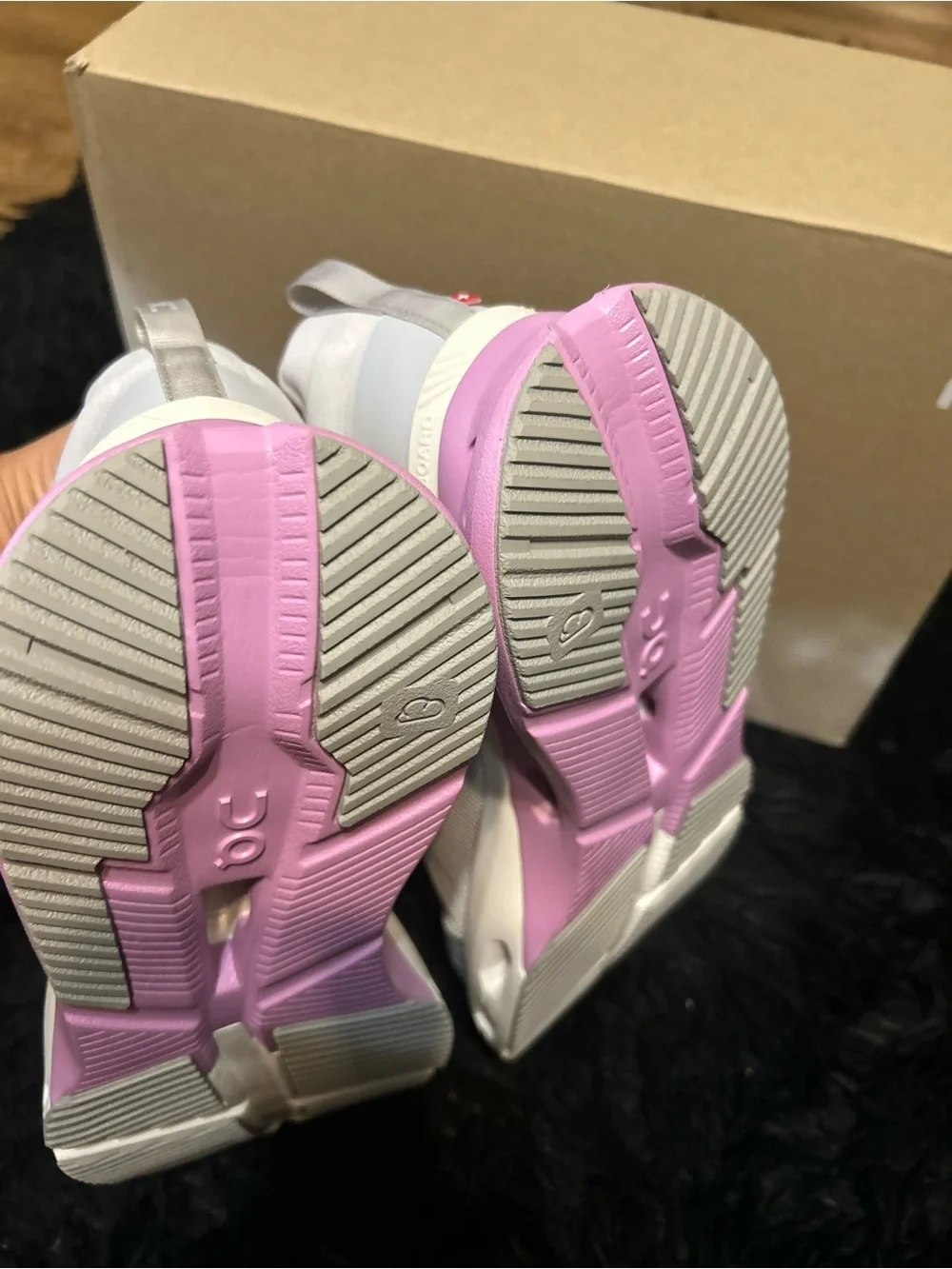 ON CLOUDNOVA X glacier Sakura athletic training running shoes sneakers sz 8 new